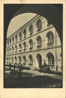 Katolicki Uniwersytet Lubelski. Fragment dziedzińca